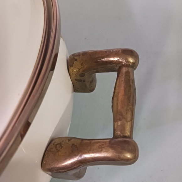 Essence Vintage Tabletops Unlimited 5 QT. Dutch Oven - Picture 8 of 11